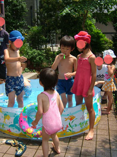 俗に言うイモ洗いってやつですな(^^;)