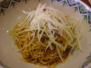タレうまい!麺が細くて少し絡み易いけどめちゃくちゃ美味しくて気にならない♪