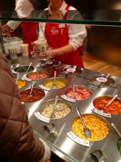 沢山組み合わせ選べるけど頑張ってもそんなに変なモノにはならない仕組み