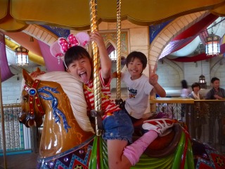 ただのメリーゴーランドなのにこのわくわく感ったらｗ