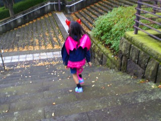 悪魔角＆悪魔羽根＆悪魔尻尾、かわええ。